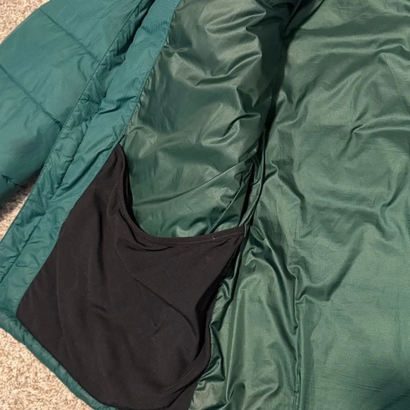 L.L. Bean Puffer Jacket Men’s Medium Tall - Picture 6 of 8